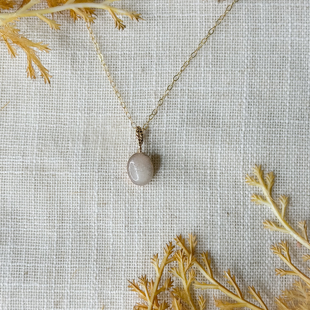 Milky Small Oval Necklace