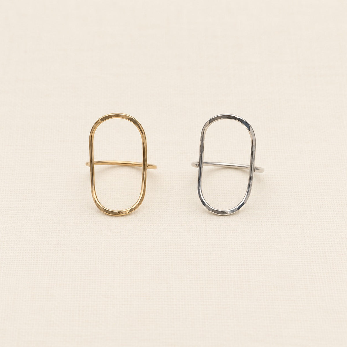 Astrid Ring