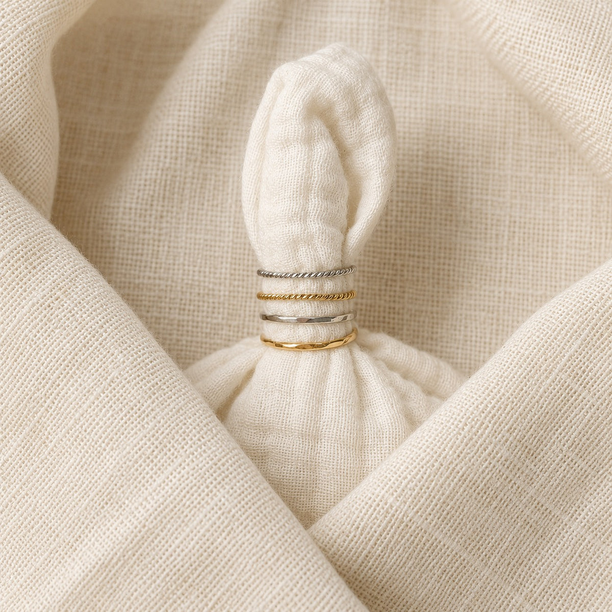 Ana Ring