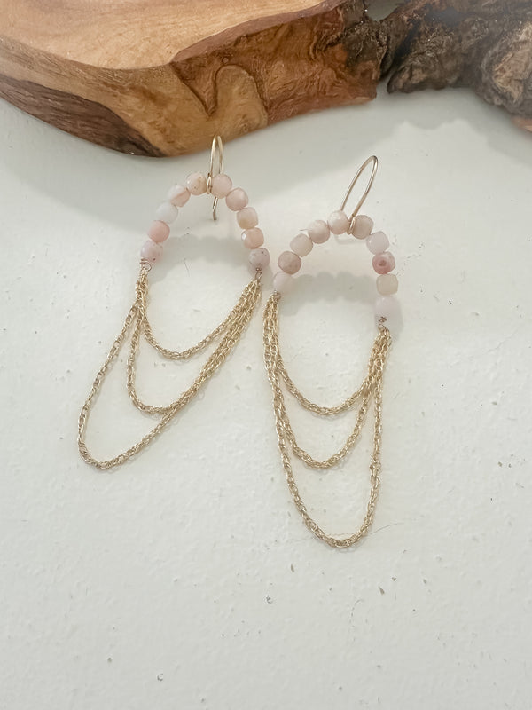 October : Cadenas Ópalo — Pink Opal Chain Earrings (14k Gold-Filled)