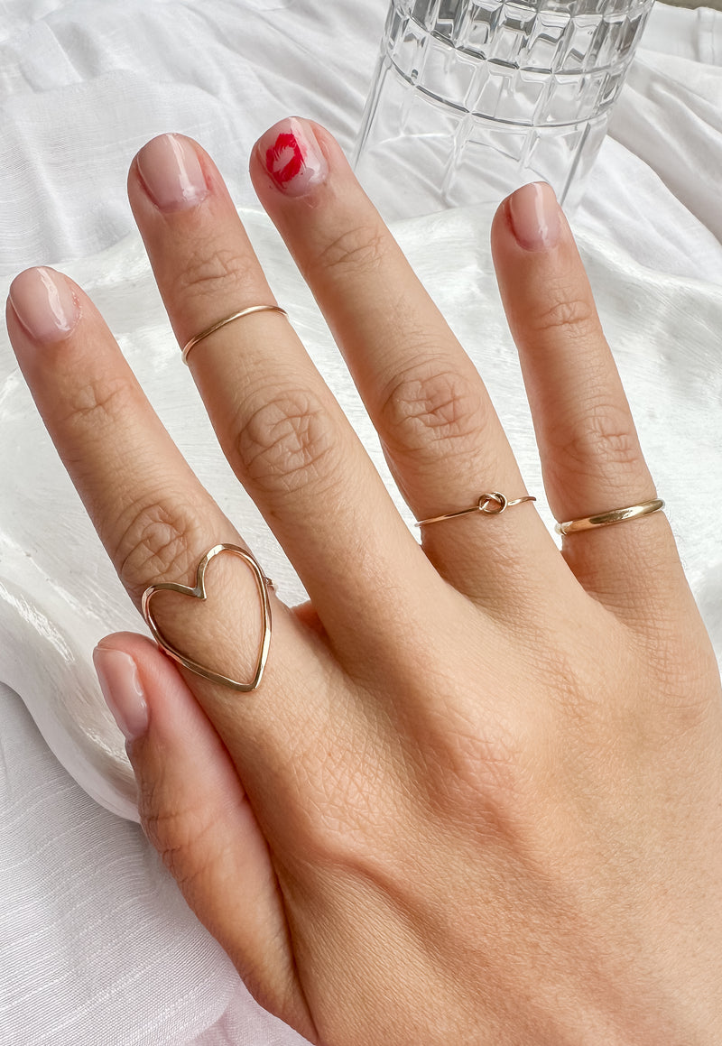 In Knots Ring