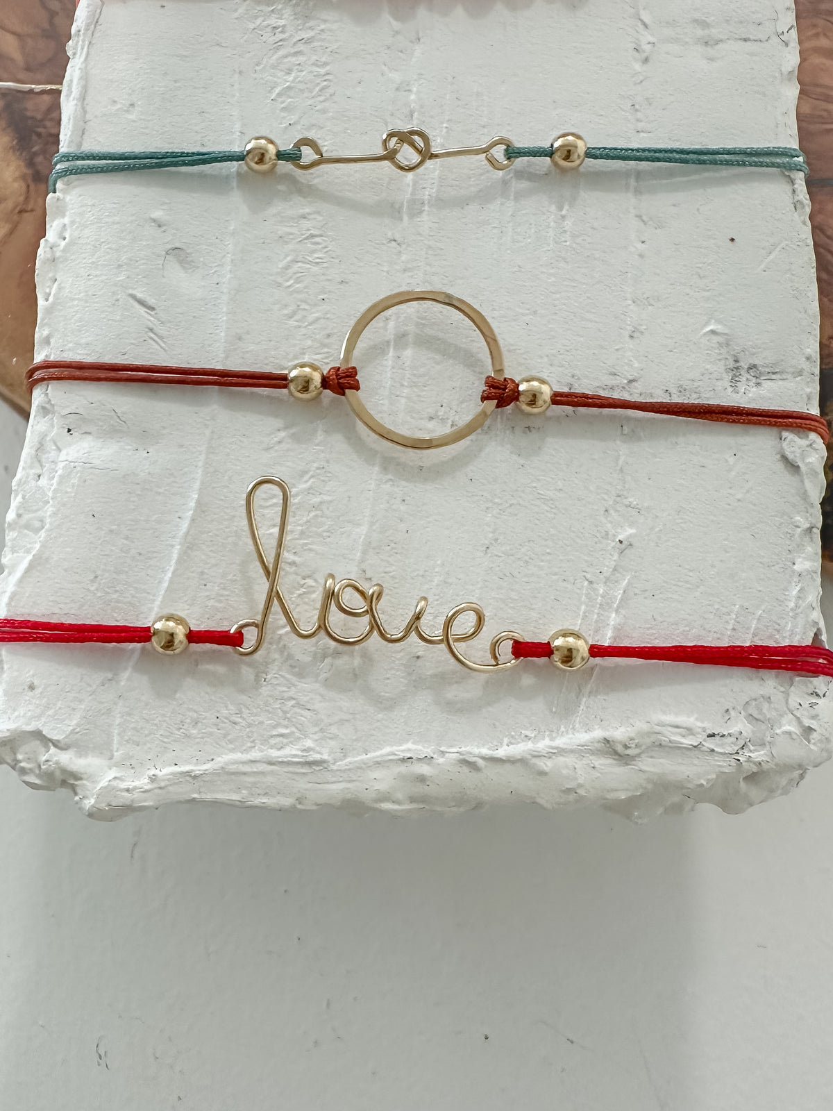 Essential Threads - Gold Detail Series