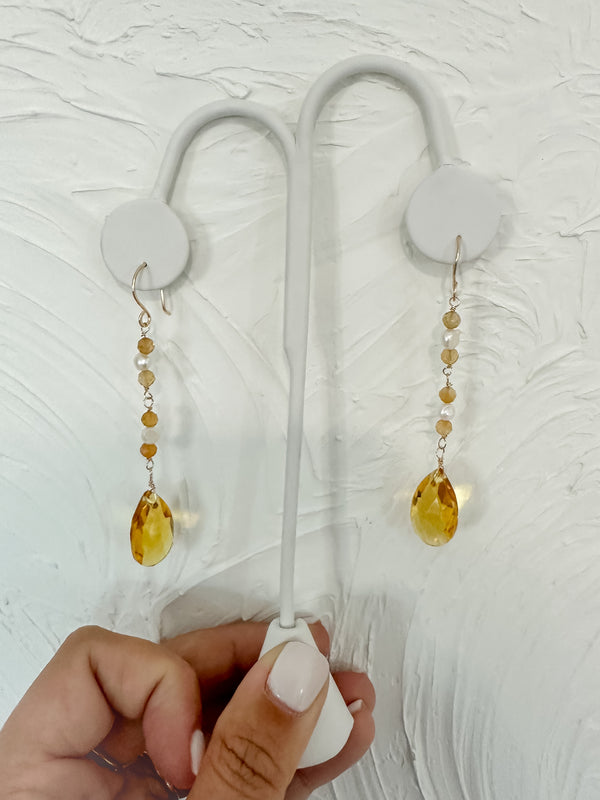 November-🟡 Citrine Drop Earrings