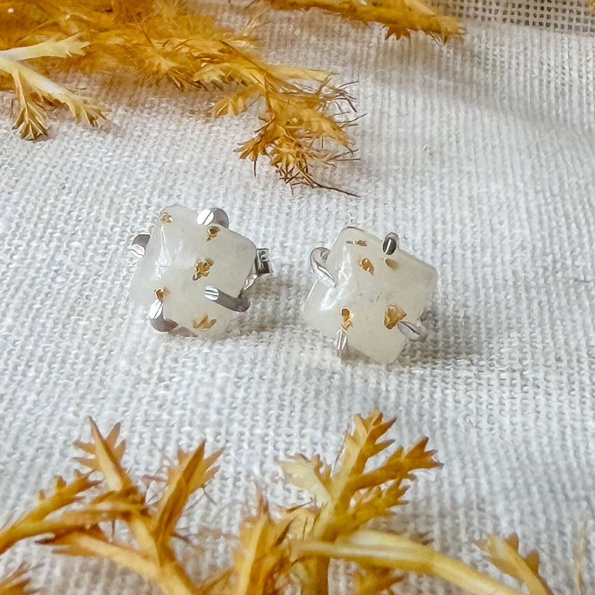Milky Diamond Earrings