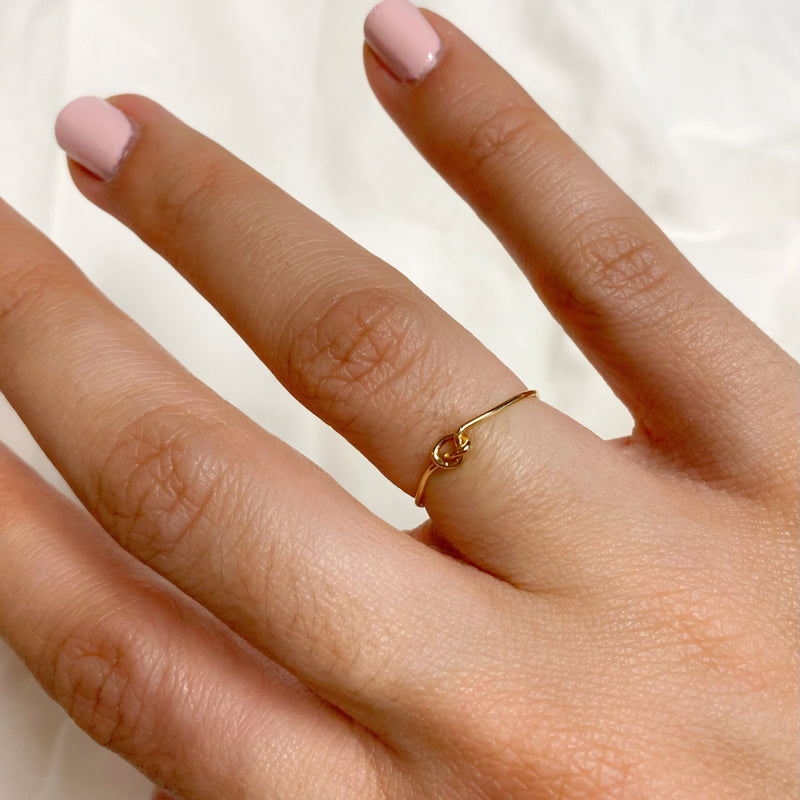 In Knots Ring