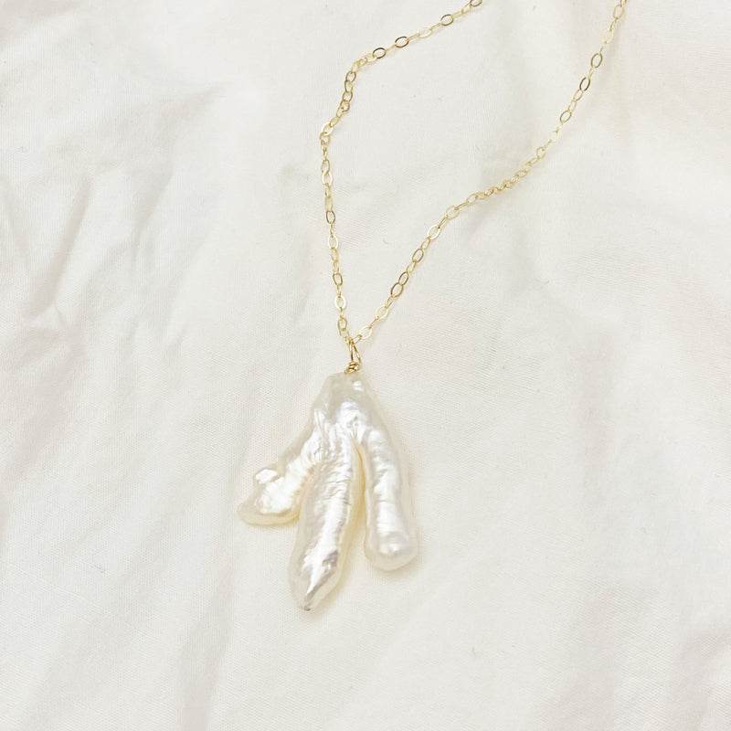 Dara Necklace